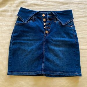 Mini Skirt (never use)